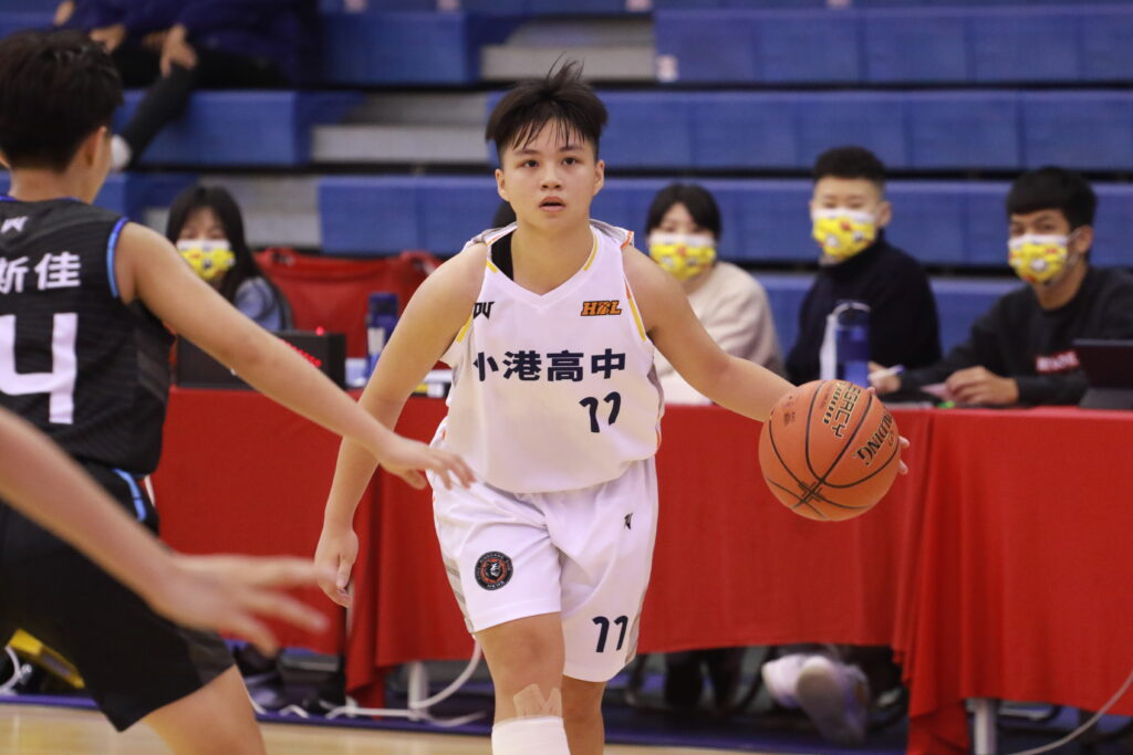 110HBL乙 小港高中 陳郁楹