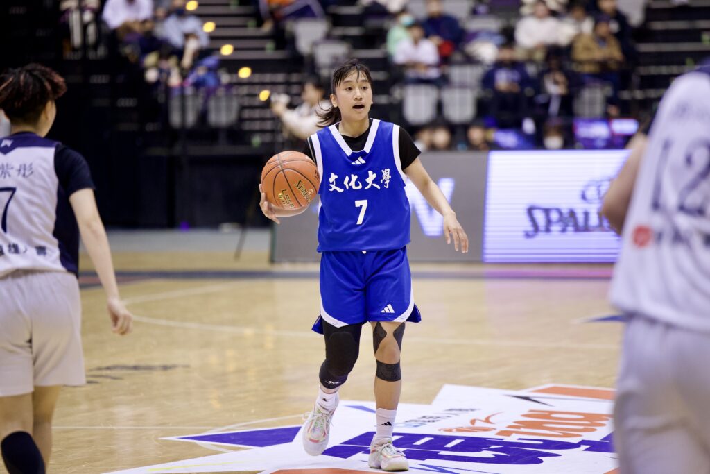 113UBA 文化大學 李恩芯