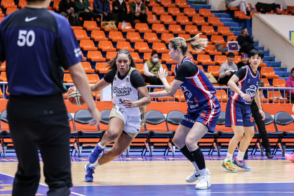 21st WSBL 電信 Oshlynn Brown