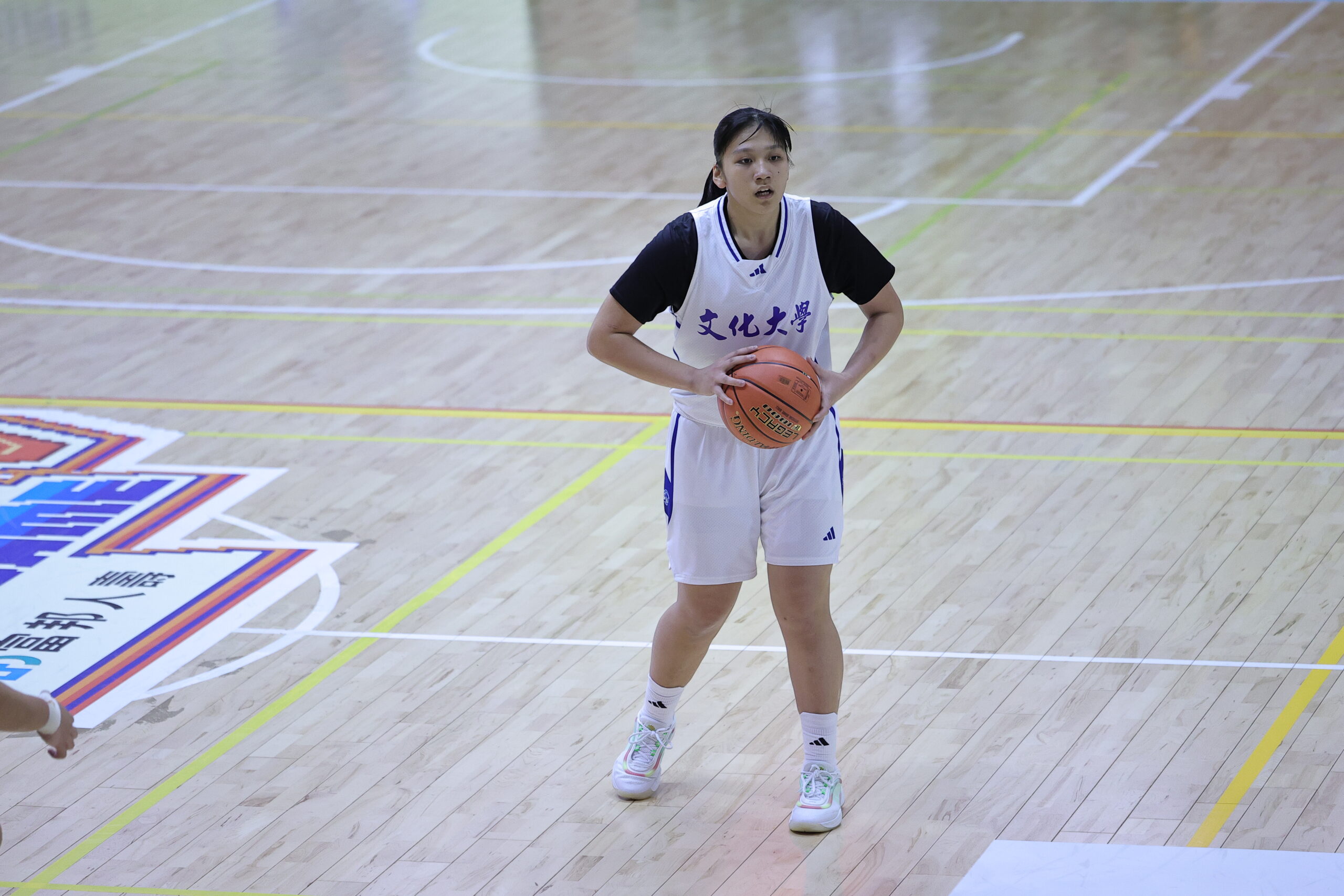 114UBA 文化大學 陳薇涵